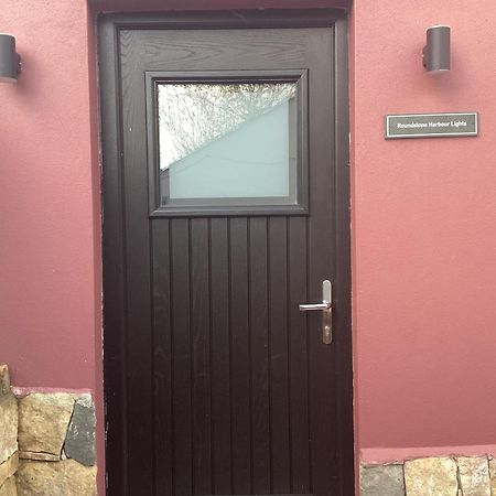 Roundstone Retreats Roundstone Harbour Lights Apartment Bagian luar foto