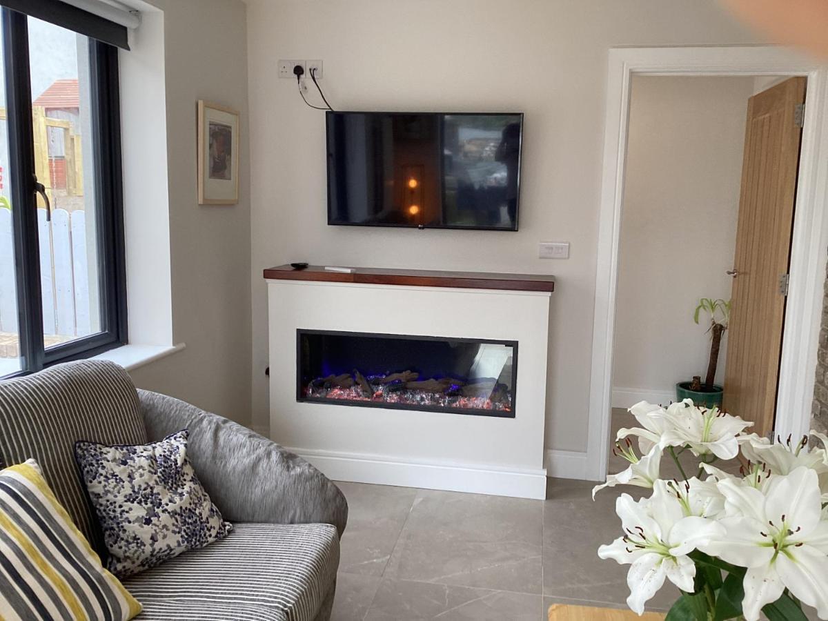 Roundstone Retreats Roundstone Harbour Lights Apartment Bagian luar foto